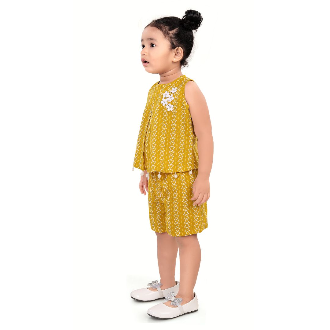 Yellow Printed Top & Shorts - Image 3